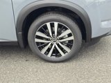 New 2025 Nissan Pathfinder Platinum image 2