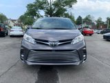 Used 2018 Toyota Sienna XLE image 2
