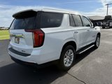 Used 2024 GMC Yukon SLT w/ SLT Luxury Package image 3