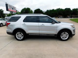 Used 2016 Ford Explorer XLT image 3