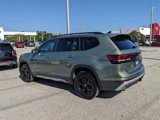 New 2025 Volkswagen Atlas Peak Edition SE image 5