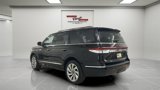 Used 2024 Lincoln Navigator Premiere image 5