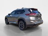 New 2026 Nissan Rogue Platinum image 4