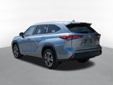 Certified 2023 Toyota Highlander XLE image 4