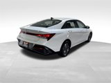 Used 2024 Hyundai Elantra SEL image 4