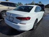 Used 2022 Volkswagen Passat 2.0T SE image 5