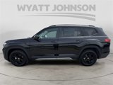 New 2025 Volkswagen Atlas Peak Edition SE image 2