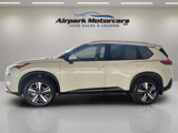 Used 2023 Nissan Rogue Platinum image 2