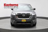 Used 2024 Nissan Pathfinder S image 2