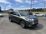 Used 2019 Toyota Highlander XLE image 2