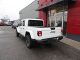 Used 2023 Jeep Gladiator Overland image 3