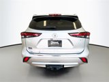 New 2025 Toyota Highlander Platinum image 6