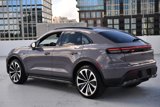 Used 2025 Porsche Macan 4S Electric image 3