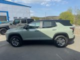 New 2025 Chevrolet Equinox LT image 2