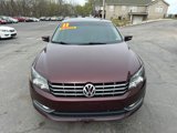Used 2013 Volkswagen Passat TDI SEL Premium image 3