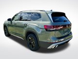 New 2025 Volkswagen Atlas Peak Edition SE image 4