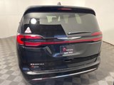 New 2026 Chrysler Pacifica Select image 5