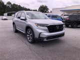 New 2025 Honda Pilot Touring image 2