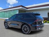 New 2025 Lincoln Nautilus Reserve image 5