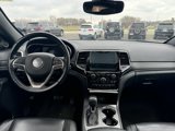 Used 2022 Jeep Grand Cherokee Limited w/ Trailer Tow Group IV image 3