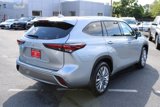 Certified 2025 Toyota Highlander Platinum image 5