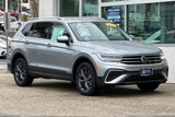 Used 2022 Volkswagen Tiguan SE image 2