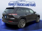 Used 2022 Jeep Grand Cherokee Trailhawk image 5