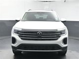 New 2025 Volkswagen Atlas SE image 3