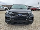Used 2022 Ford Explorer XLT image 2