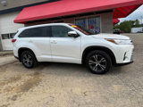 Used 2017 Toyota Highlander Plus image 3