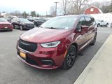 Certified 2022 Chrysler Pacifica Touring-L w/ S Appearance Package image 3