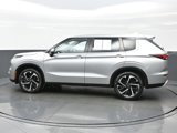 Used 2022 Mitsubishi Outlander SE image 3