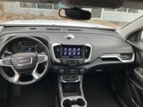Used 2024 GMC Terrain SLT image 2