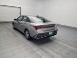 Used 2024 Hyundai Elantra SE image 5