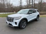 New 2025 Ford Explorer Active image 2