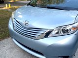 Used 2015 Toyota Sienna LE image 4