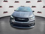 Certified 2022 Chrysler Pacifica Touring-L image 2