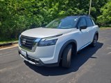New 2025 Nissan Pathfinder Platinum image 4