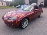 Used 2006 MAZDA MX-5 Miata Sport image 2