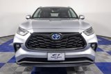 Used 2024 Toyota Highlander XLE image 2