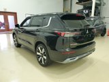 New 2025 Mitsubishi Outlander SE image 4