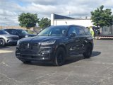 Certified 2023 Lincoln Aviator Reserve w/ Equipment Group 201A image 3