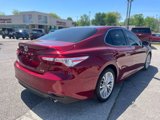 Used 2018 Toyota Camry XLE image 6
