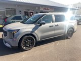 Used 2025 Kia Carnival EX image 2
