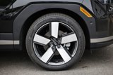 Used 2024 Hyundai Santa Fe Limited image 4