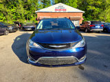 Used 2019 Chrysler Pacifica Touring-L image 2
