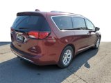 Used 2020 Chrysler Pacifica Limited image 4