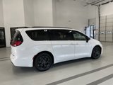 New 2025 Chrysler Pacifica Premium image 4