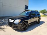 Used 2011 Mercedes-Benz GLK 350 4MATIC image 2