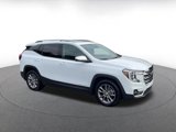 Used 2024 GMC Terrain SLT image 2